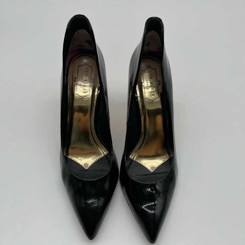 Ted Baker London Black Patent Leather Gold Bow Heels Women Size 41/10.5 BLEMISH